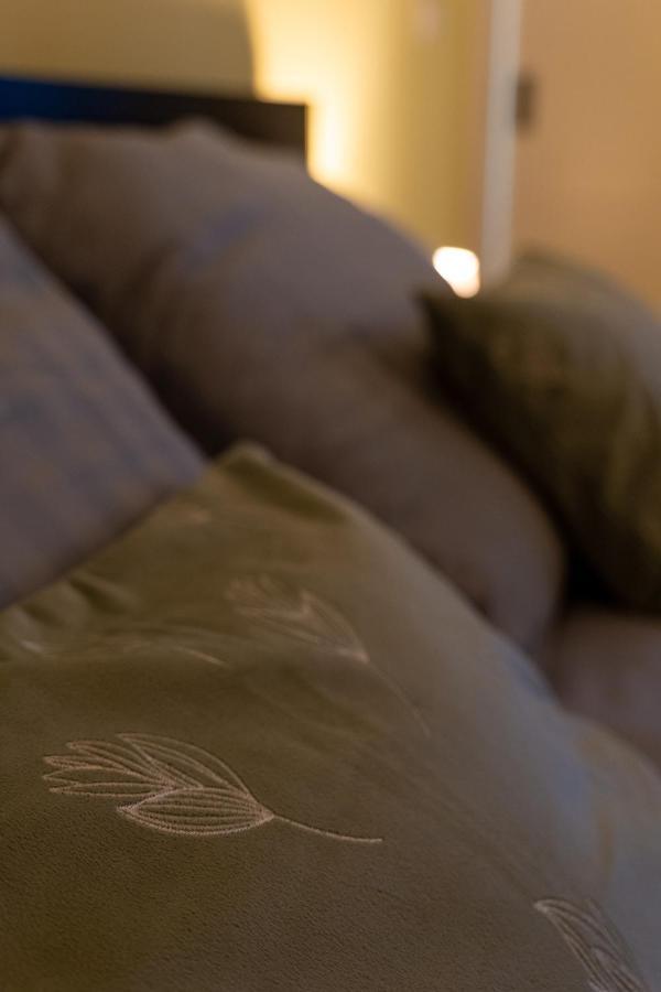 Green Apple Apartment 수보티차 외부 사진