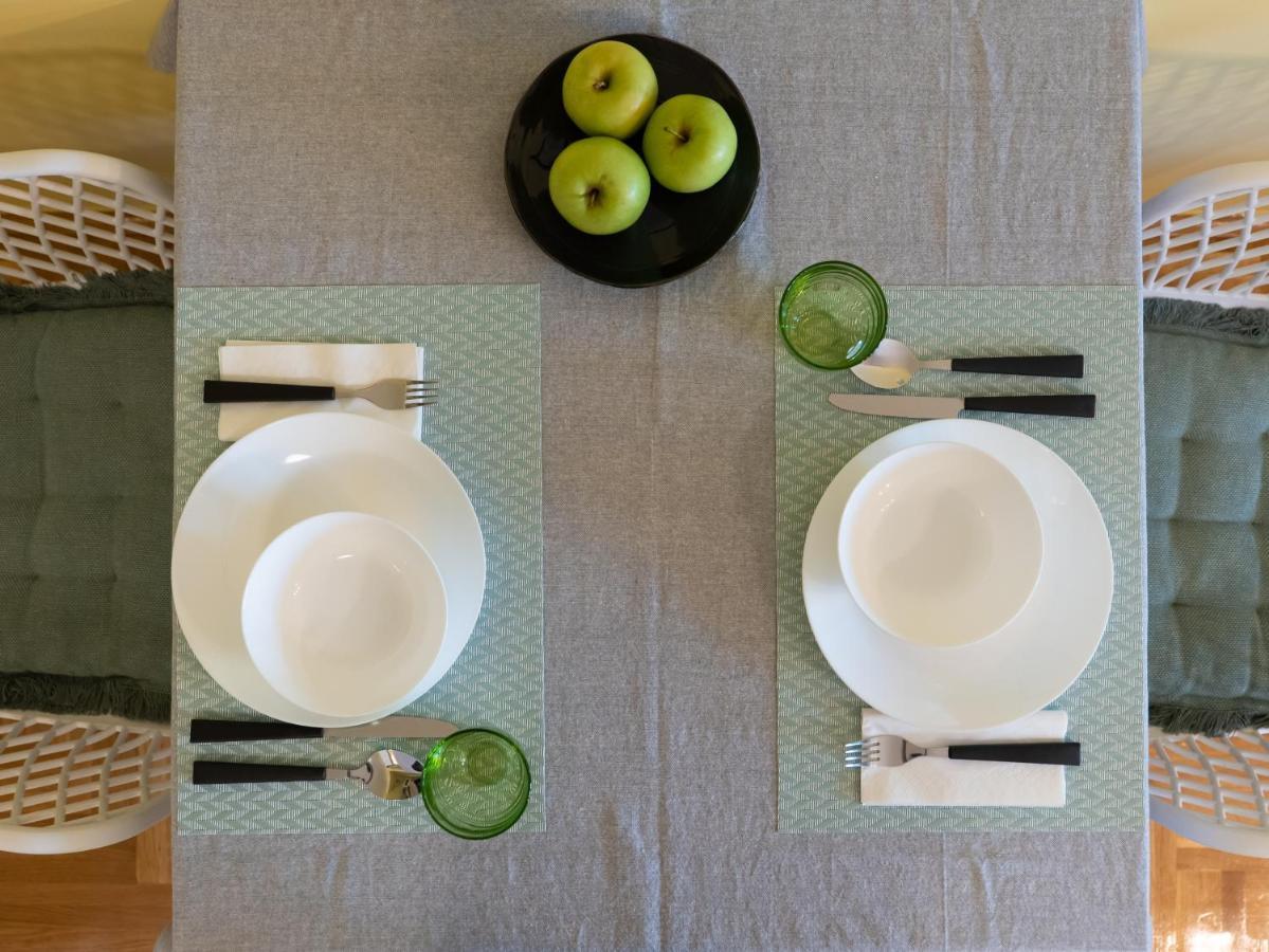 Green Apple Apartment 수보티차 외부 사진