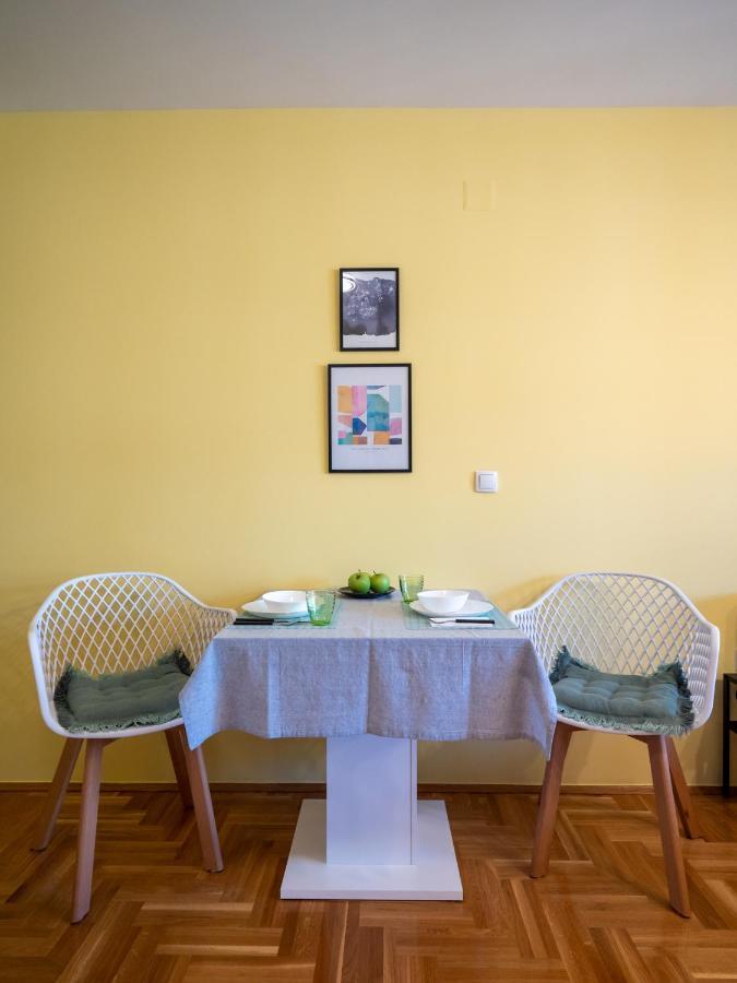 Green Apple Apartment 수보티차 외부 사진