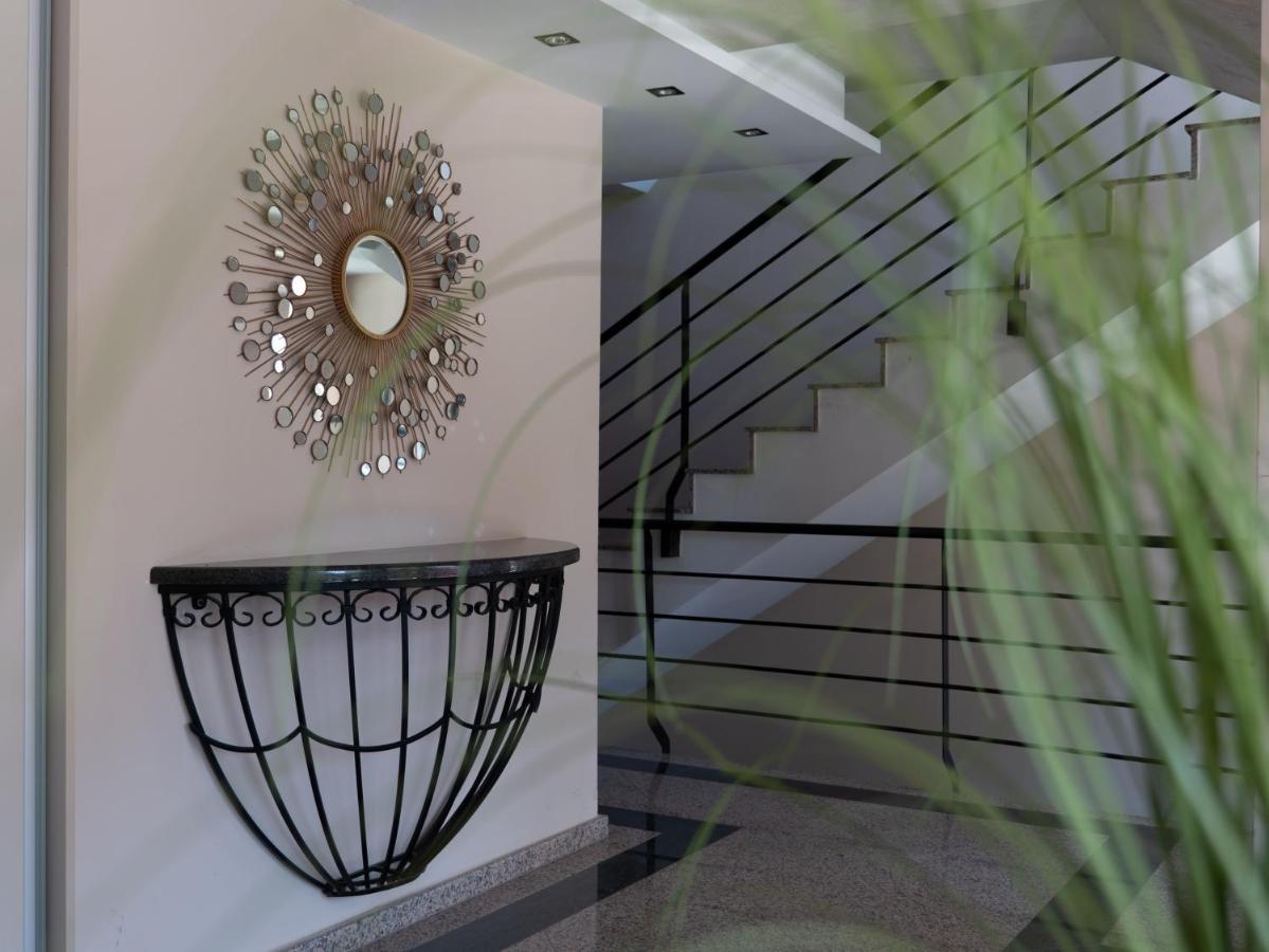 Green Apple Apartment 수보티차 외부 사진